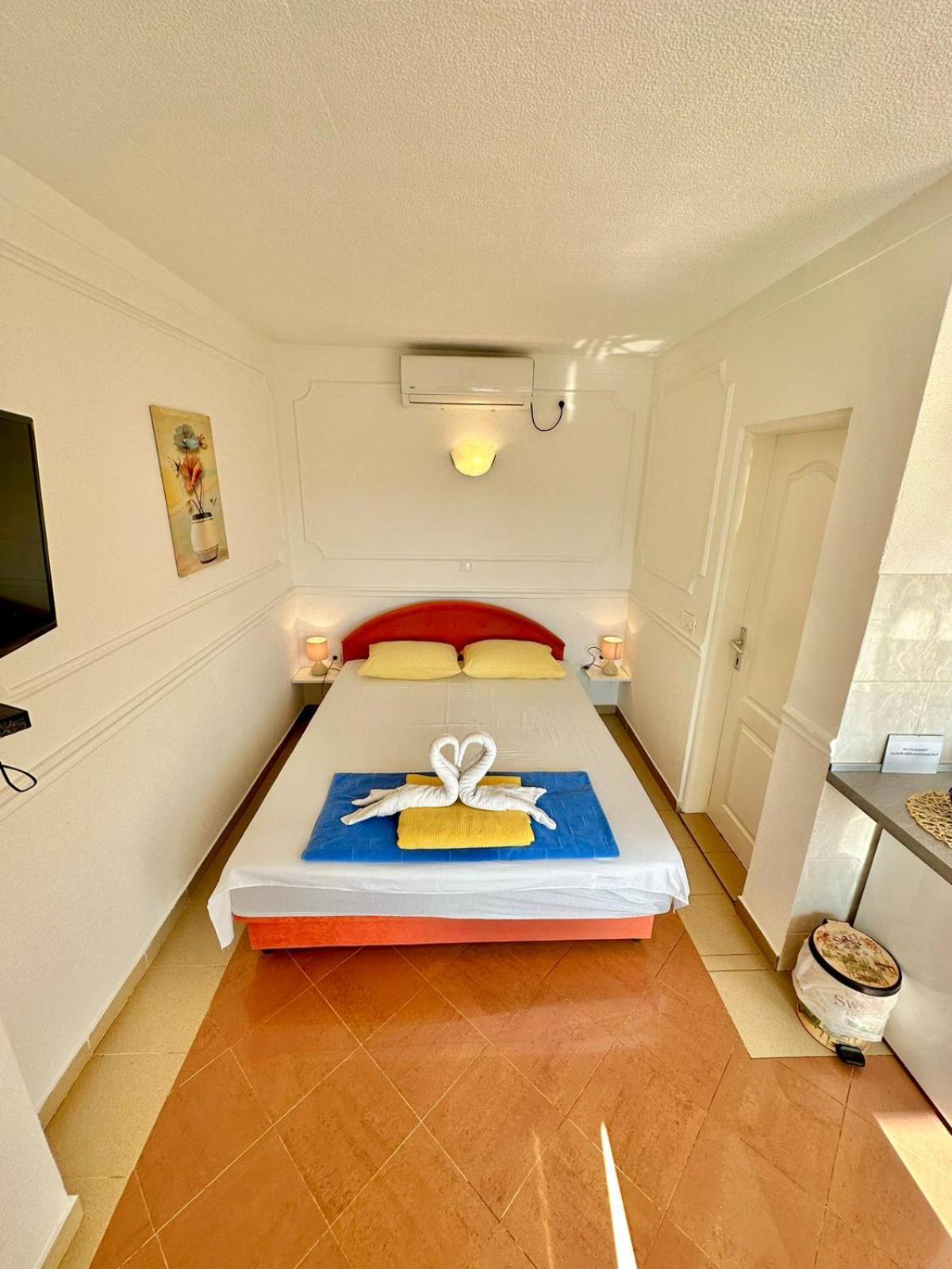 Montenegrina Apartment Budva Exterior foto